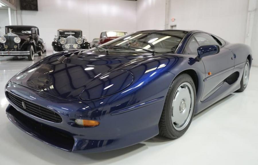  Jaguar XJ220 1994 года  (фото 1 из 55)